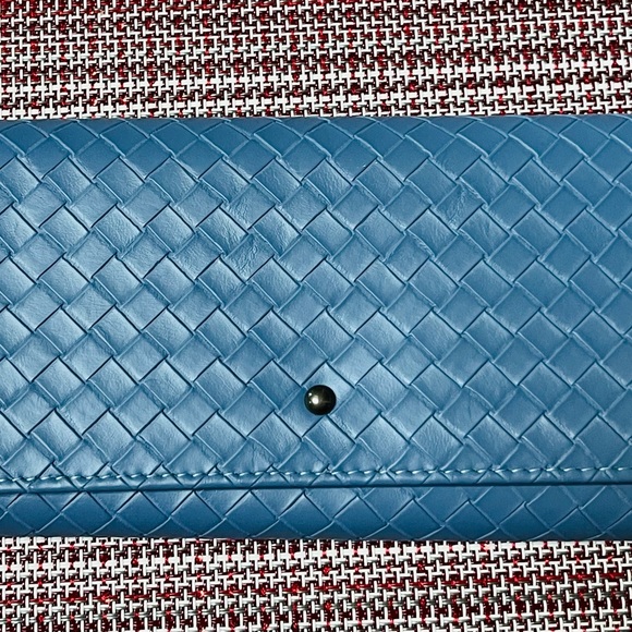 Beautiful ‘Designer Inspired’ Tri-Fold Wallet in Gorgeous Slate Blue Color NWOT - Picture 8 of 16